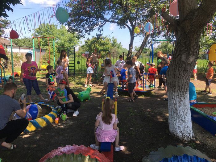 Счастливое детство во дворе открытие детской площадки